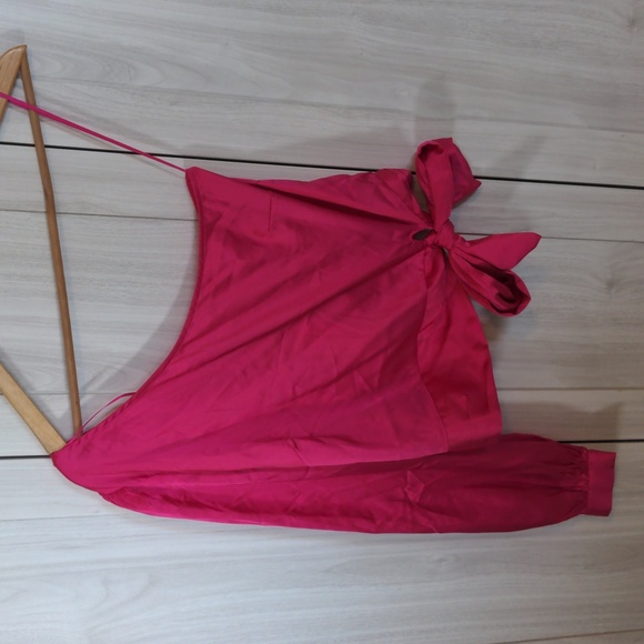 Asymmetrical Magenta Date Top - Size XS - Picture 16 of 16